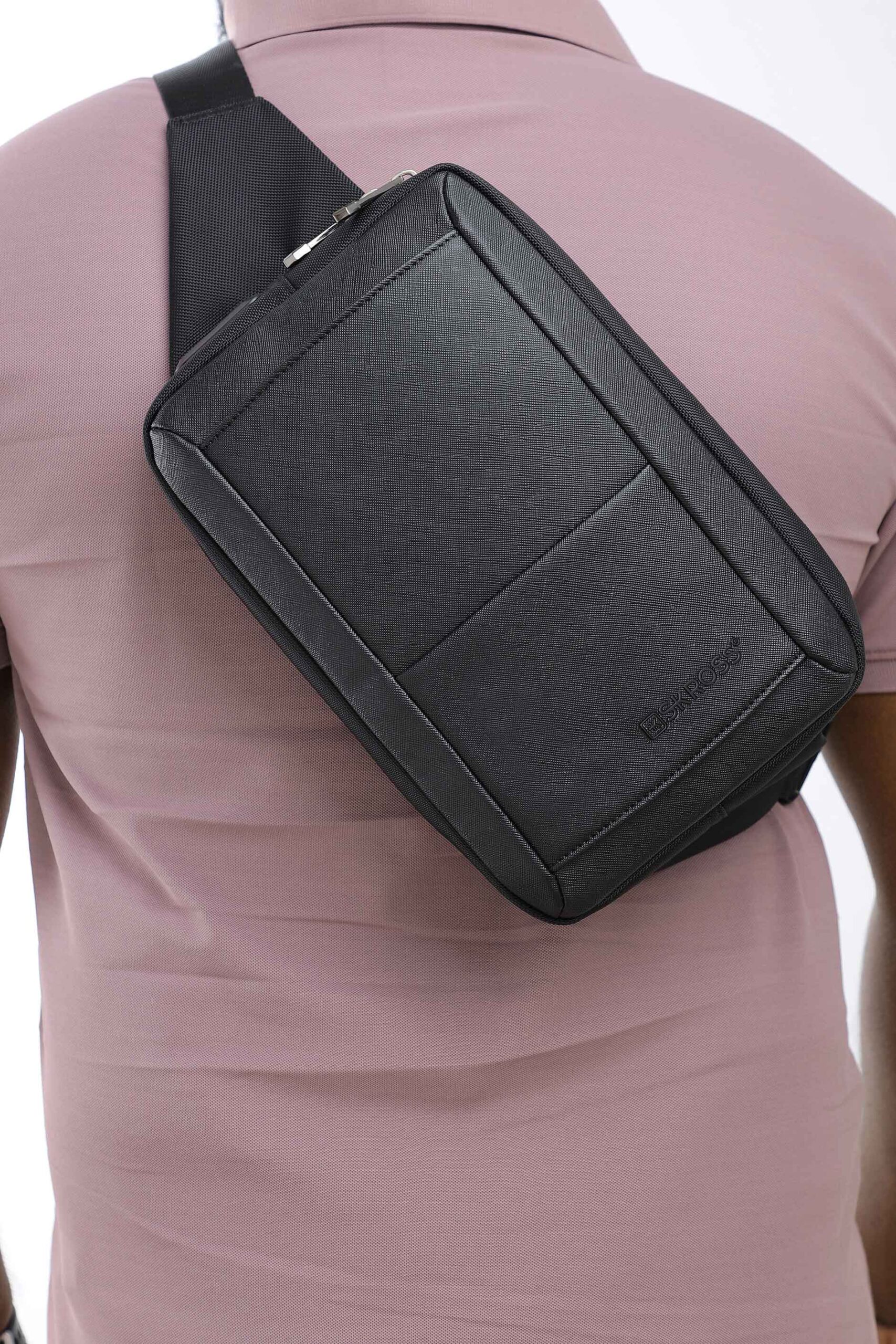 SKROSS® Travel Executive Series Crossbody Sling Pack